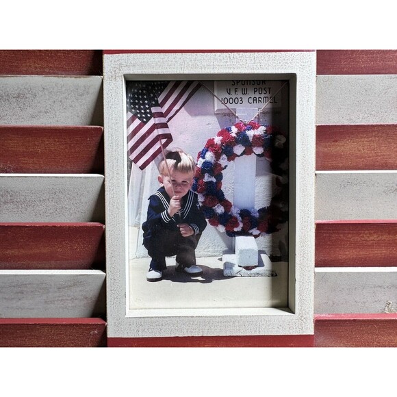 VTG WALL HANGING AMERICAN FLAG PICTURE FRAME KEY HOLDER STARS & STRIPES RUSTIC - Picture 6 of 12